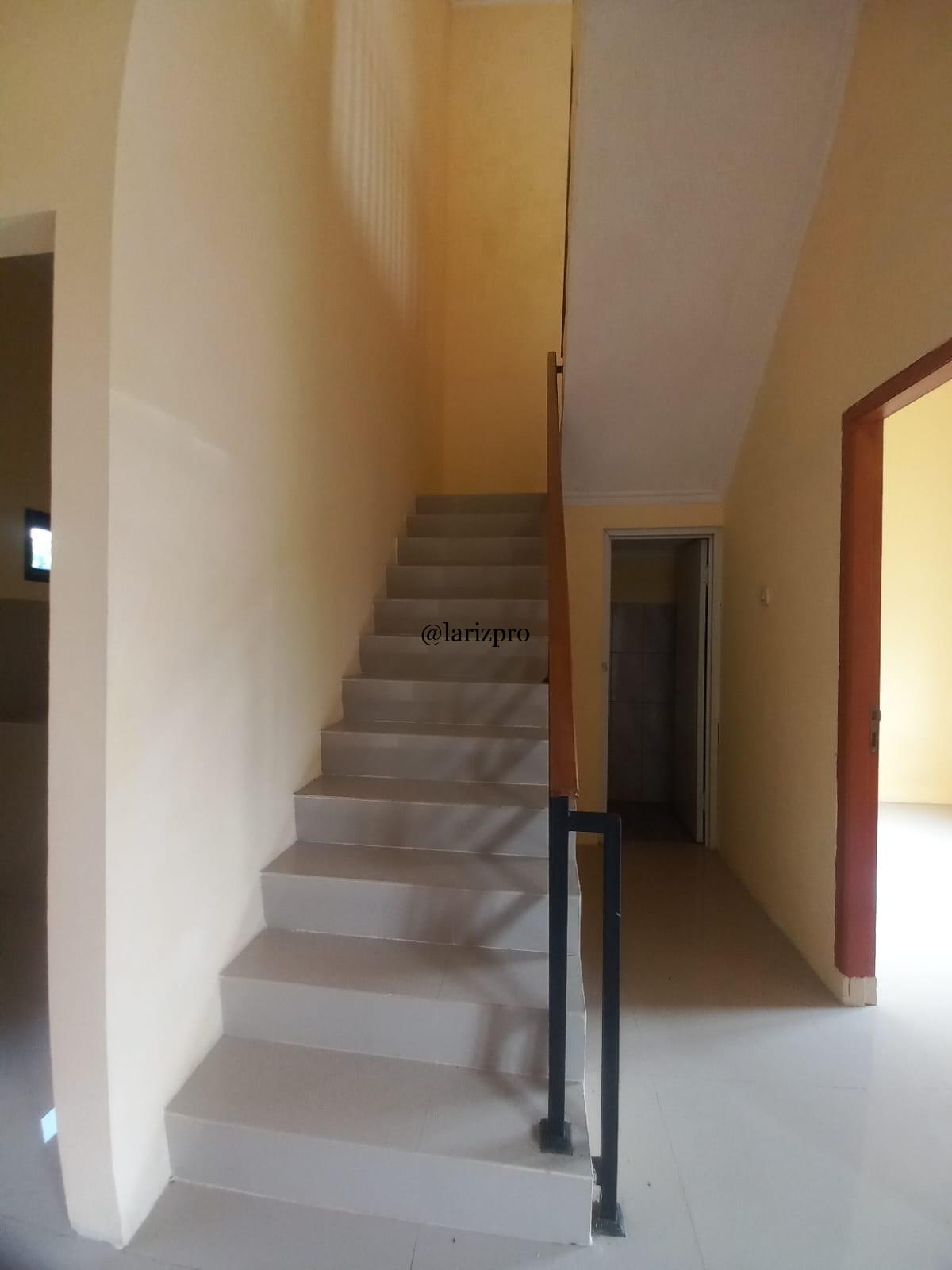 Rumah Siap Huni 2 Lantai Cikaret Cibinong 3 KT 2 KM - Gambar 13