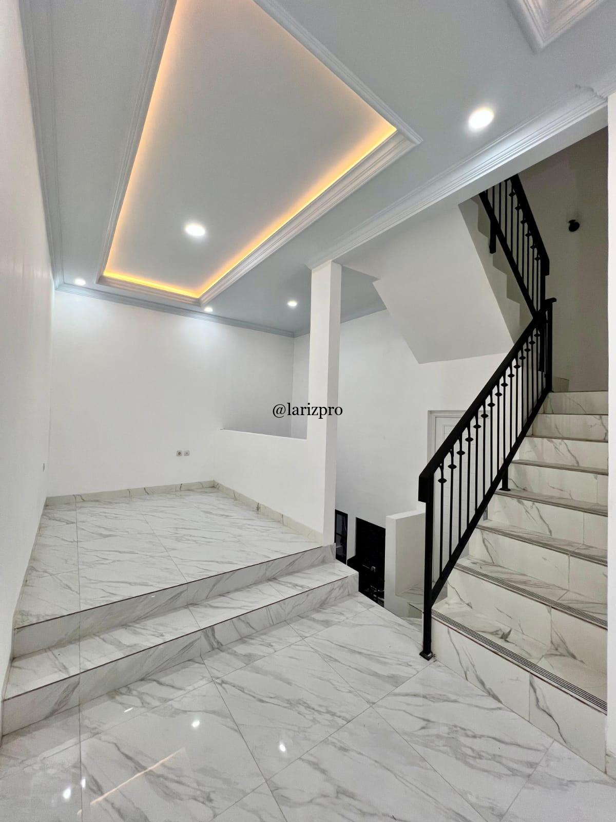 Rumah 3 Lantai dengan Rooftop Dekat Tol Brigif & Krukut – SHM - Gambar 15