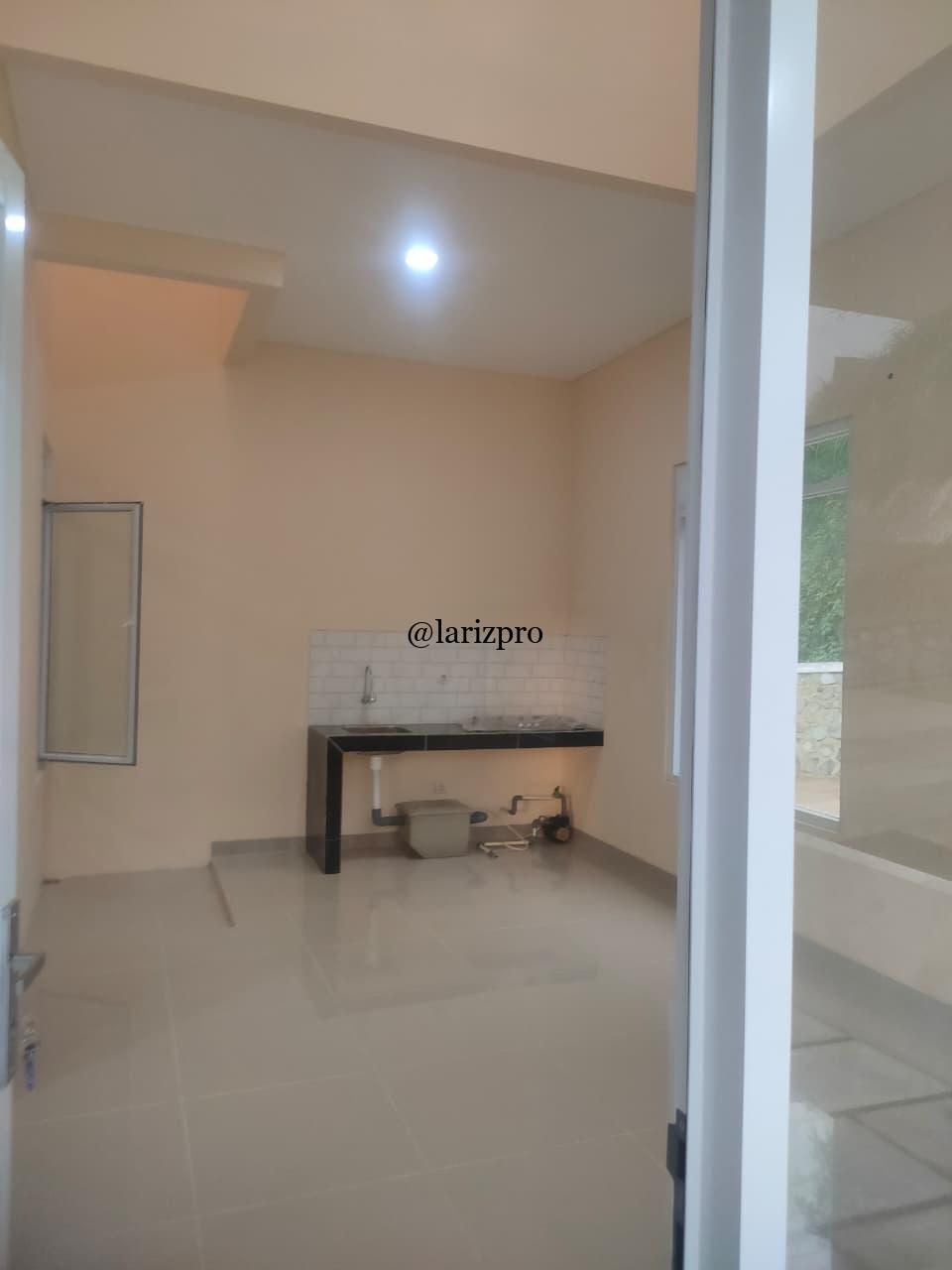 Harris Residence - Hunian Modern Nuansa Villa - Gambar 5