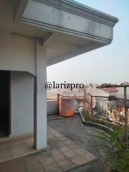 Ruko 3 Lantai Strategis Jl Cikaret Cibinong SHM - Gambar 8