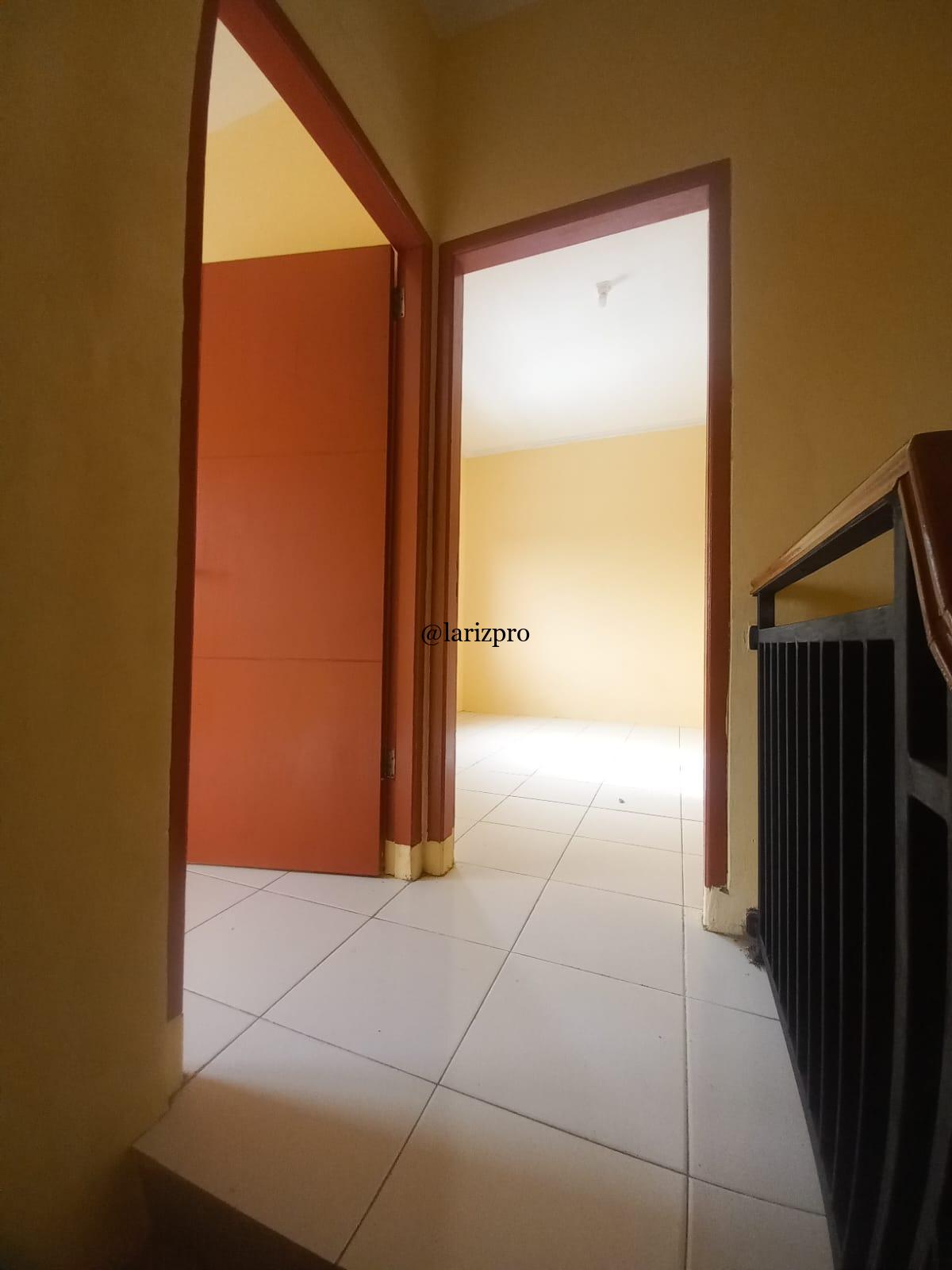 Rumah Siap Huni 2 Lantai Cikaret Cibinong 3 KT 2 KM - Gambar 17
