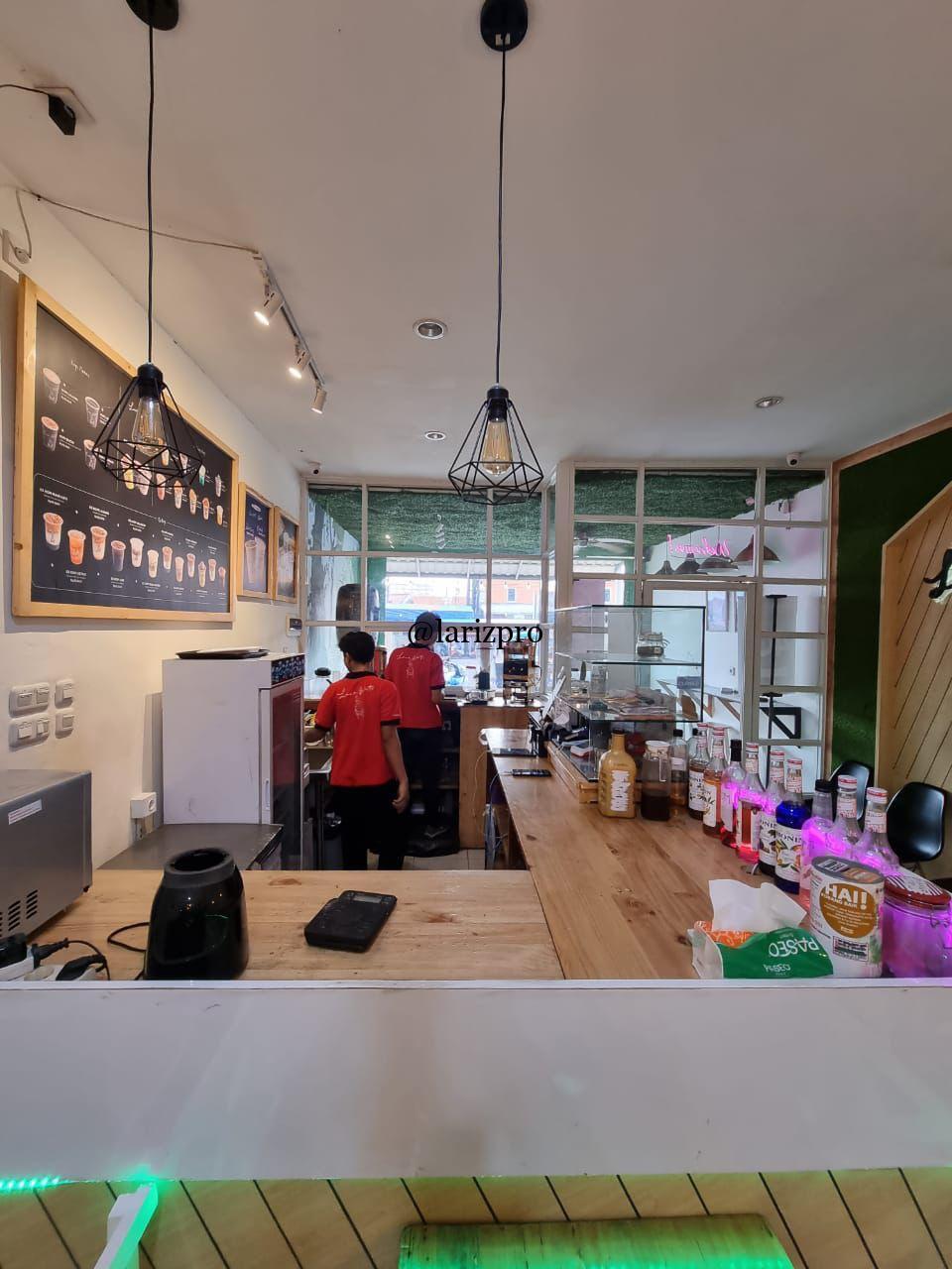 Ruko 3 Lantai SHM Lokasi Strategis Jl Raya Cikaret Cibinong Harga 3 M Nego - Gambar 4