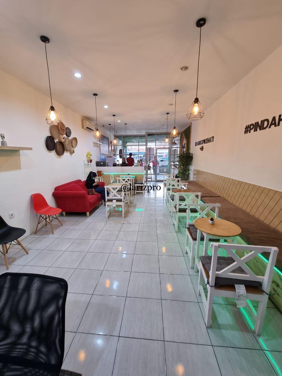 Ruko 3 Lantai SHM Lokasi Strategis Jl Raya Cikaret Cibinong Harga 3 M Nego - Gambar 9