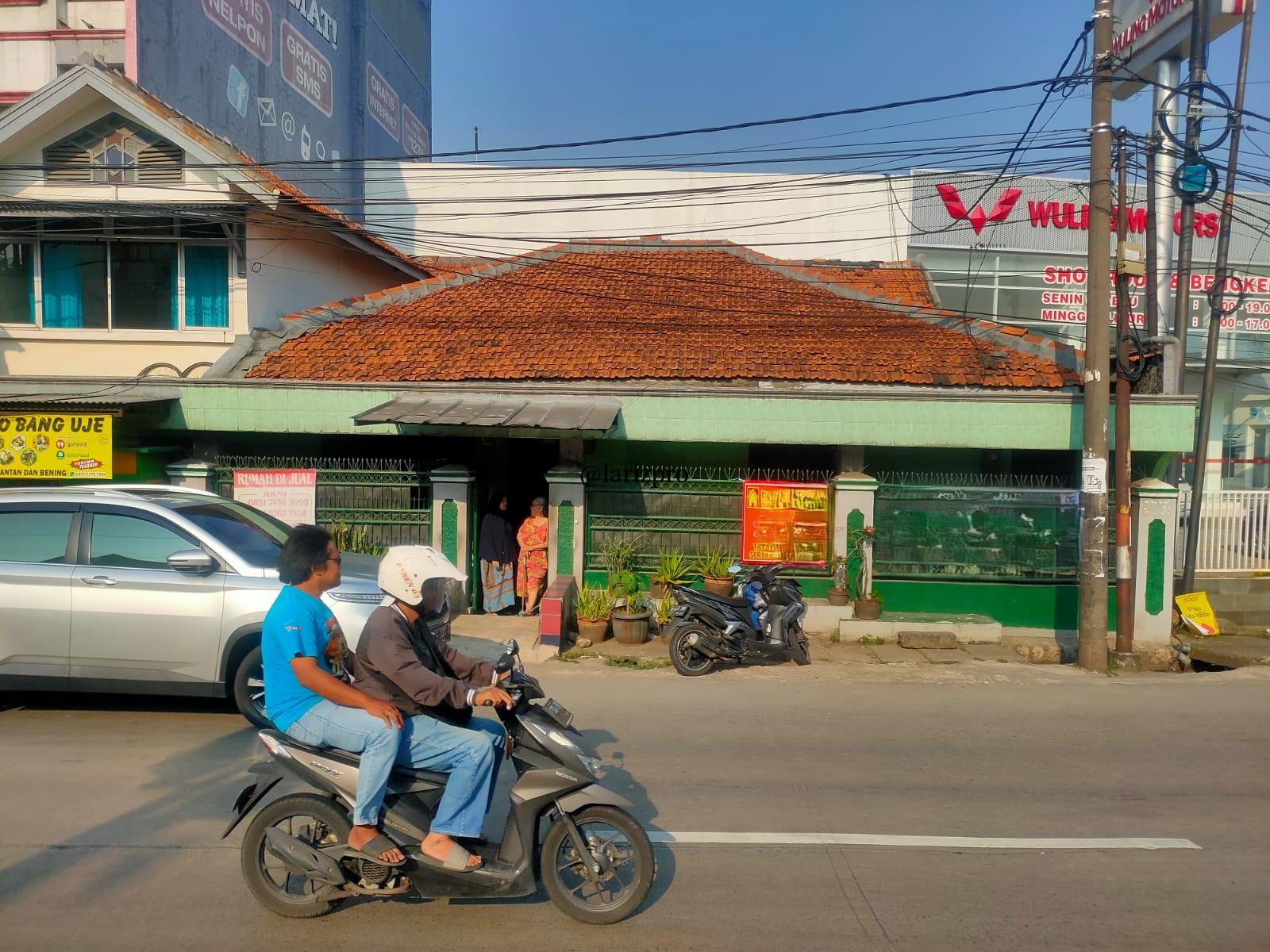 Rumah Strategis Depan SMPN 1 Cibinong LT 240 LB 300 SHM Cocok Usaha & Hunian - Gambar 3