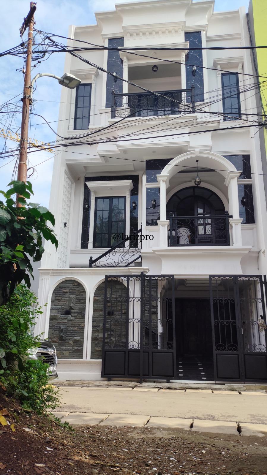 Rumah 3 Lantai SHM di Ragunan Pasar Minggu – Rooftop & Carport 2 Mobil - Gambar 10