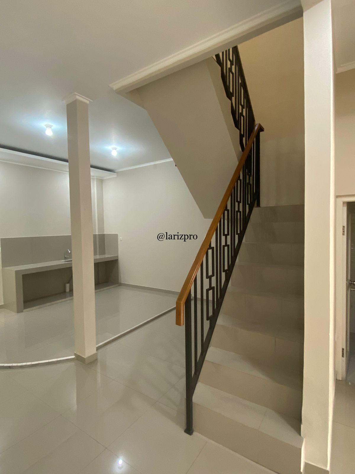 Rumah 2 Lantai SHM | Siap Huni | Dekat Tol & Sentul - Gambar 7