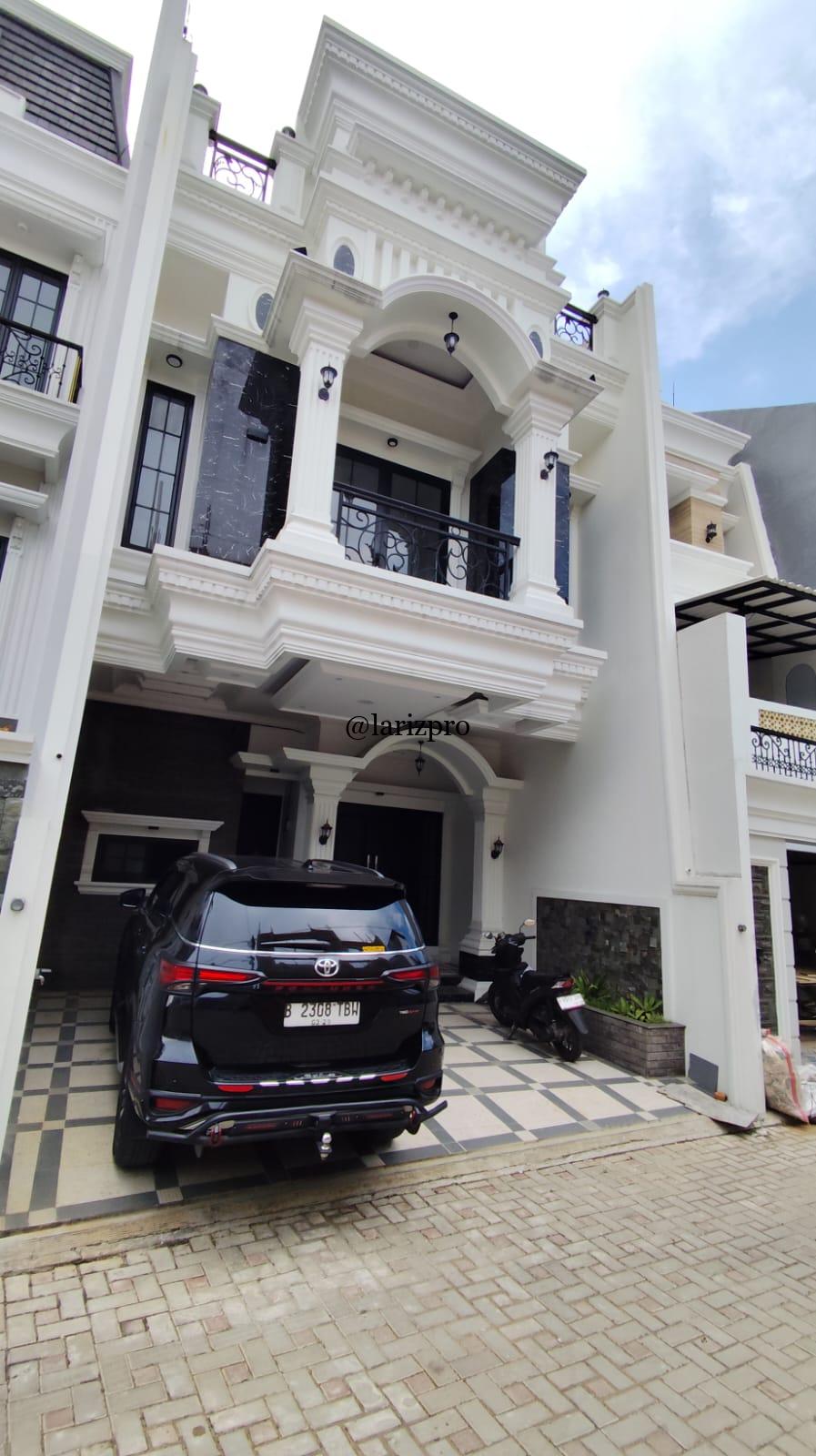 Rumah Classic Modern Mewah 3 Lantai Siap Huni Jagakarsa Jakarta Selatan - Gambar 12