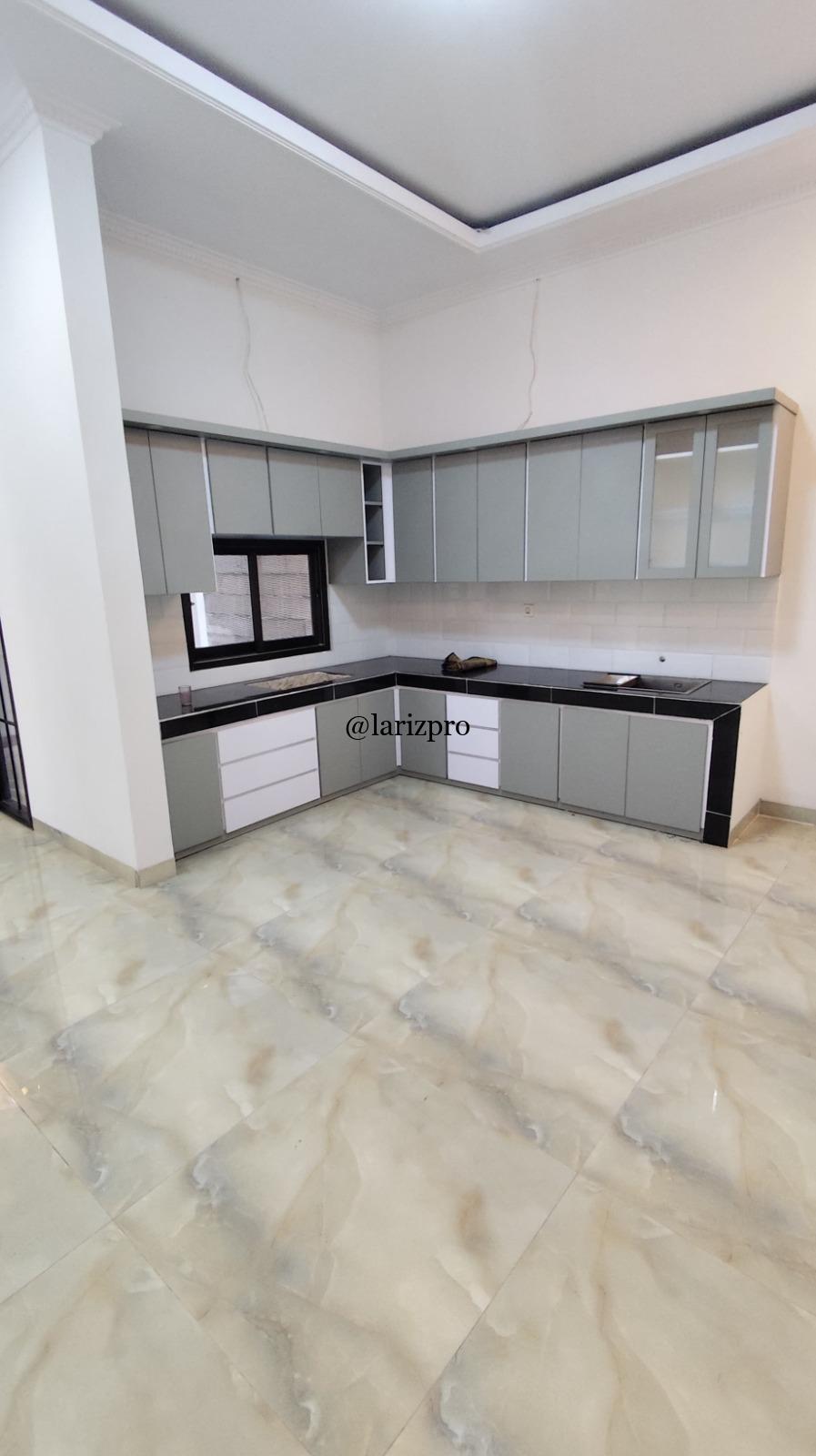 Rumah Classic Modern Mewah 3 Lantai Siap Huni Jl. Sadar Jagakarsa Jakarta Selatan - Gambar 22