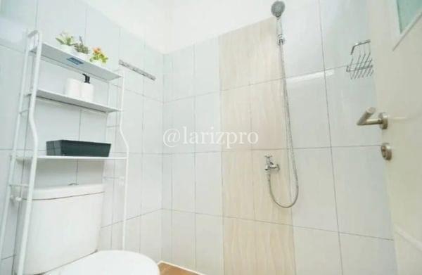 Rumah Cantik 2 Lantai Bukit Asri Residence Jaksel LT 186 SHM 2,35M - Gambar 9