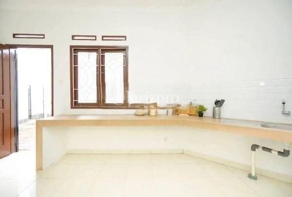 Rumah Cantik 2 Lantai Bukit Asri Residence Jaksel LT 186 SHM 2,35M - Gambar 2