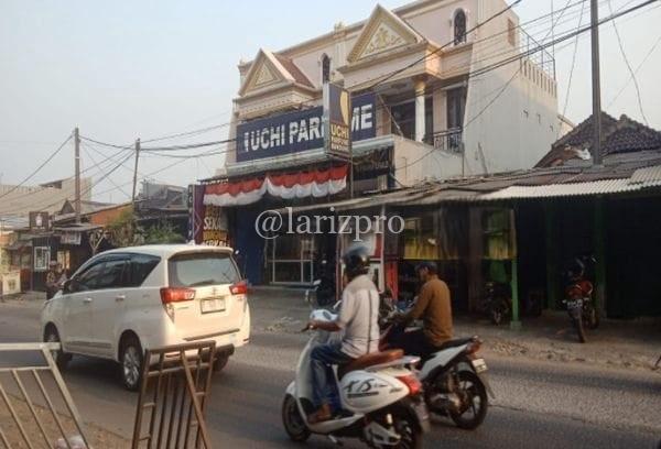 Rumah Pinggir Jalan Bekasi LT 200 Bisa Untuk Usaha SHM Strategis - Gambar 4