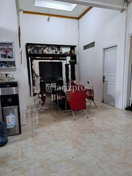 Rumah Mewah Cibinong 2,1 M SHM 2 Lantai 5 Kamar Pondok Bambu Kuning - Gambar 2