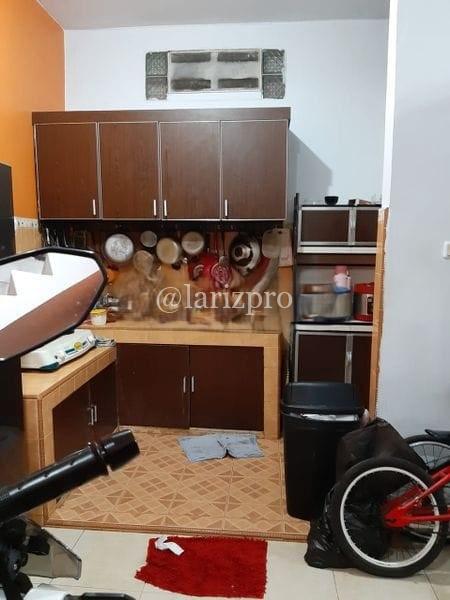 Rumah Siap Huni Tangerang Selatan Dekat Stasiun Bonus AC Kitchen Set - Gambar 3