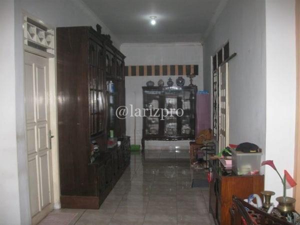 Rumah Asri Ciomas Cibinong 408 m² SHM Halaman Luas Akses Mobil - Gambar 3
