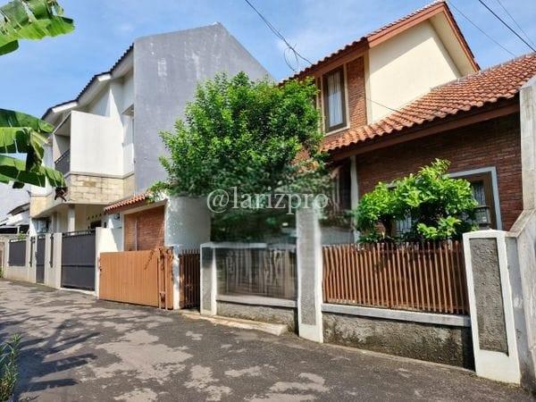 Rumah Luas Jagakarsa Jakarta Selatan 3 Kamar SHM 2 Lantai Halaman Asri - Gambar 6