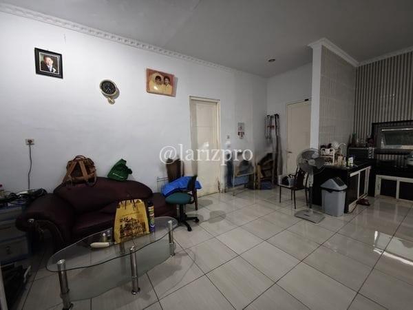 Rumah Pinggir Jalan Tanah Baru Depok LT 320 Halaman Luas SHM - Gambar 8