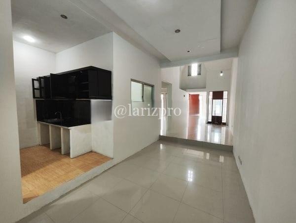 Rumah Taman Victoria Sentul City 1.5 Lantai SHM Harga 775 Juta - Gambar 5